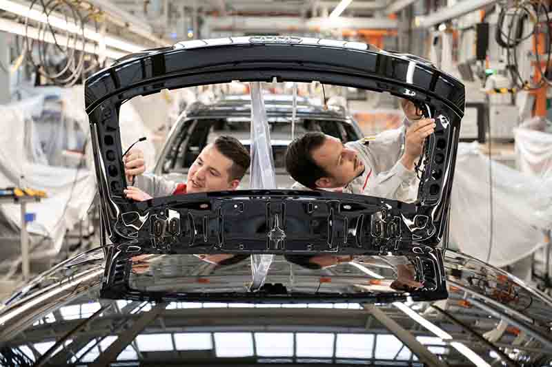 Audi postupně obnovuje výrobu v evropských závodech