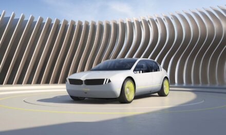 BMW představí na CES koncepci, která umí měnit barvy
